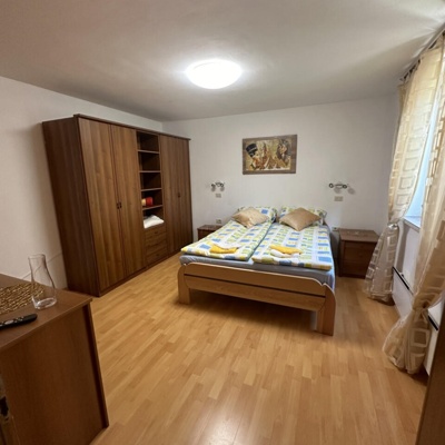 Oddaja, stanovanje, 2-sobno: PRADE, 60 m2