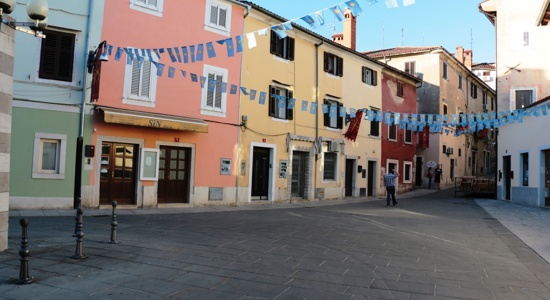 Room for students in cente of Koper / Sobe v mestnem jedru Kopra 